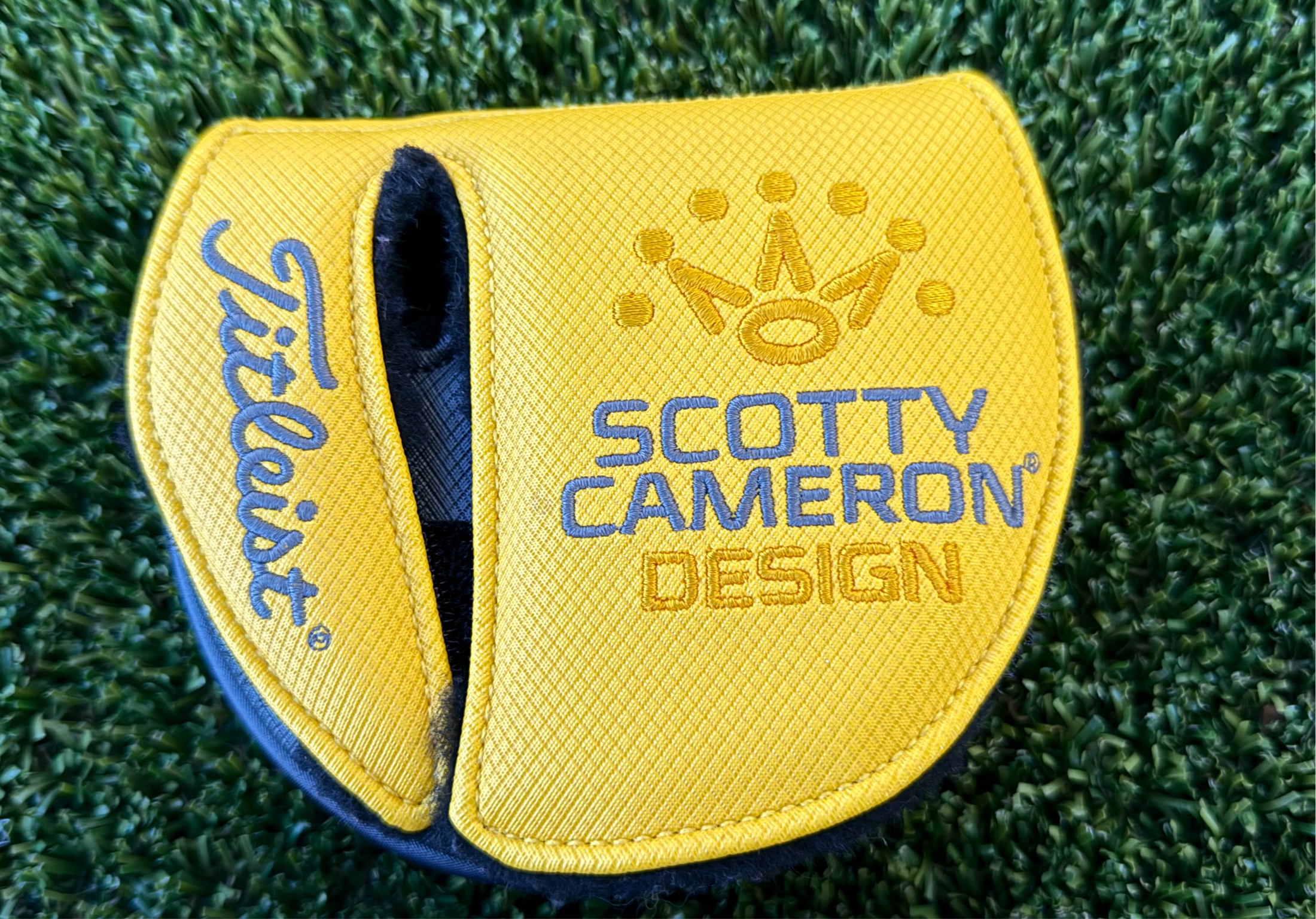 Round mallet Milled putters yellow