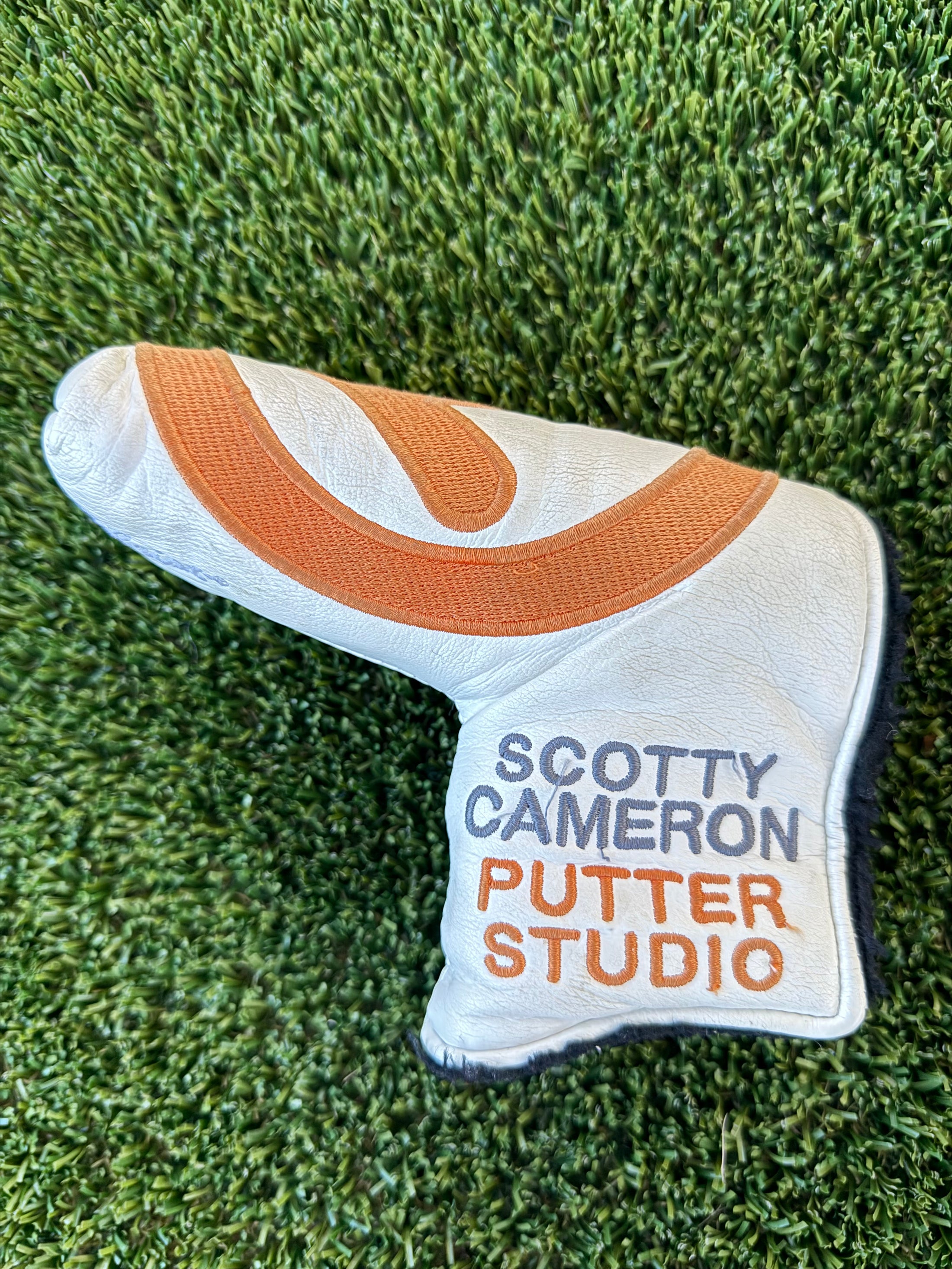 Scotty Cameron Orange White Industrial Circle T headcover