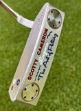 Load image into Gallery viewer, Scotty Cameron 2009 Holiday Laguna Limited Release 1/750

