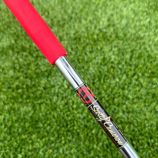 Scotty Cameron Circle T shaft with Red Circle T grip