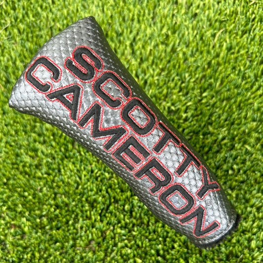 Scotty Cameron Carbon Studio Select Blade Headcover