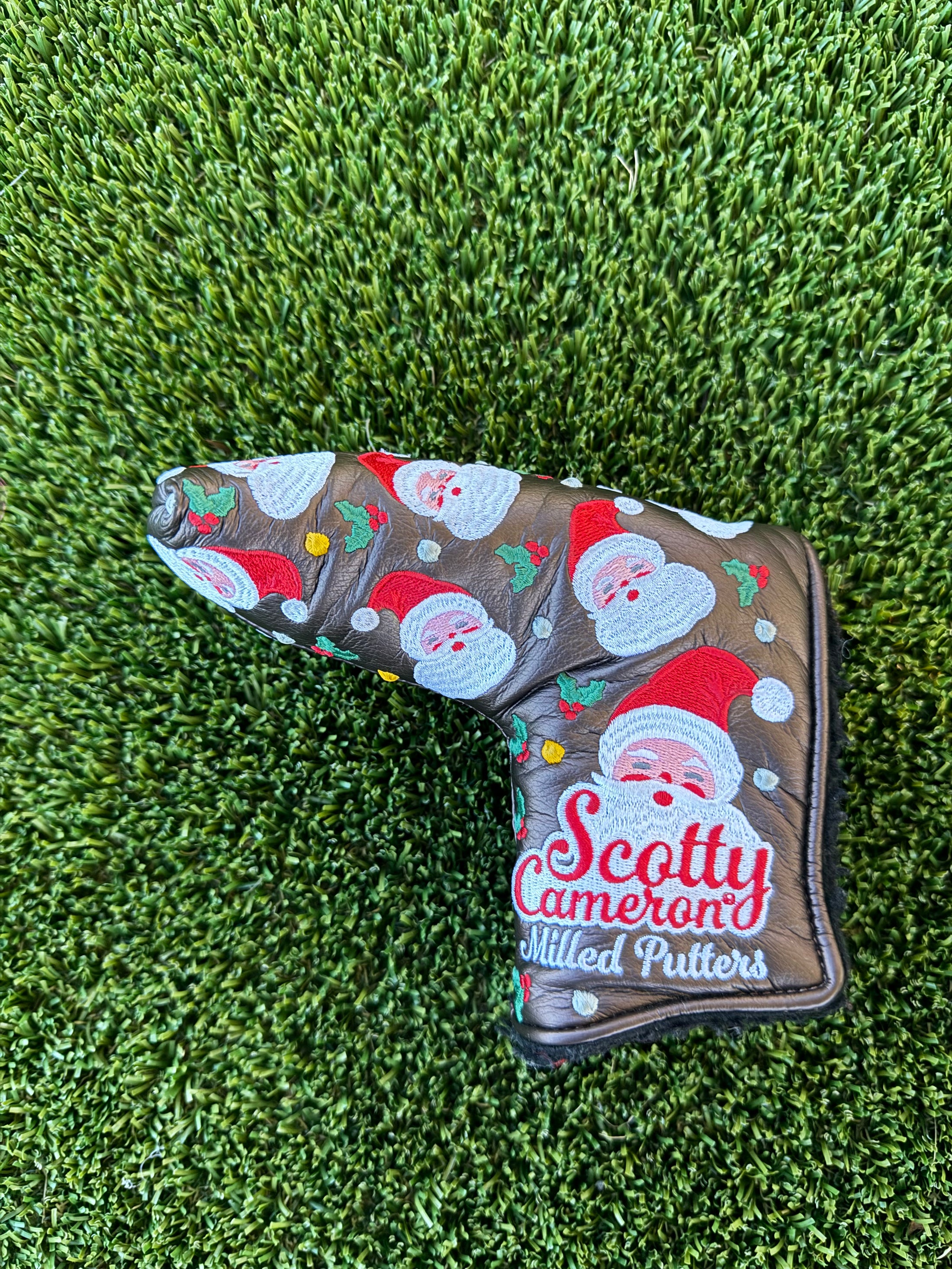 Scotty Cameron 2020 dancing Santa headcover