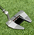 Load image into Gallery viewer, Scotty Cameron Tour Welded Neck Phantom T7.2 350G Circle T
