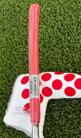 Load image into Gallery viewer, ✨2013 Grip In Plastic Squareback Limited Release 1/750 Putters✨
