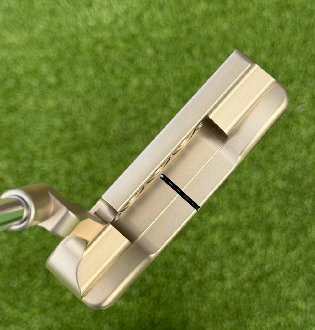 ✨Chromatic Bronze Concept 1 360G Circle T Putter✨