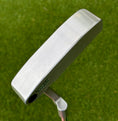 Load image into Gallery viewer, Scotty Cameron 009M GSS 340G Large Bombs with Site Dot Circle T Putter
