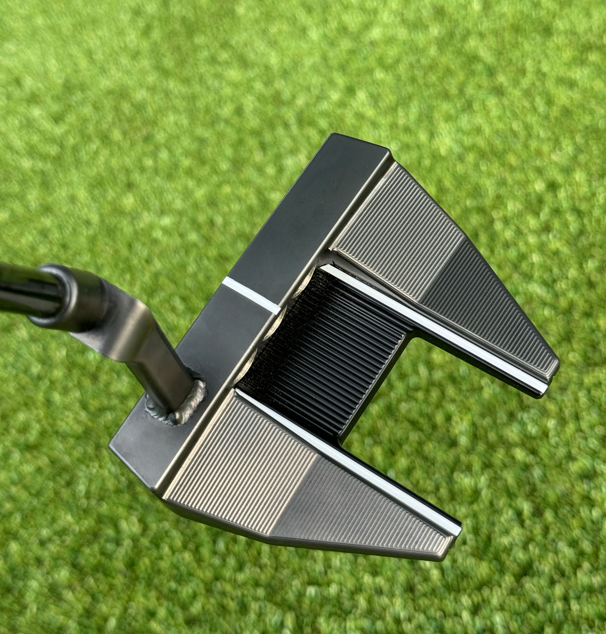 Scotty Cameron Tour Black Phantom X T7.2 Welded Neck 360G Circle T Putter