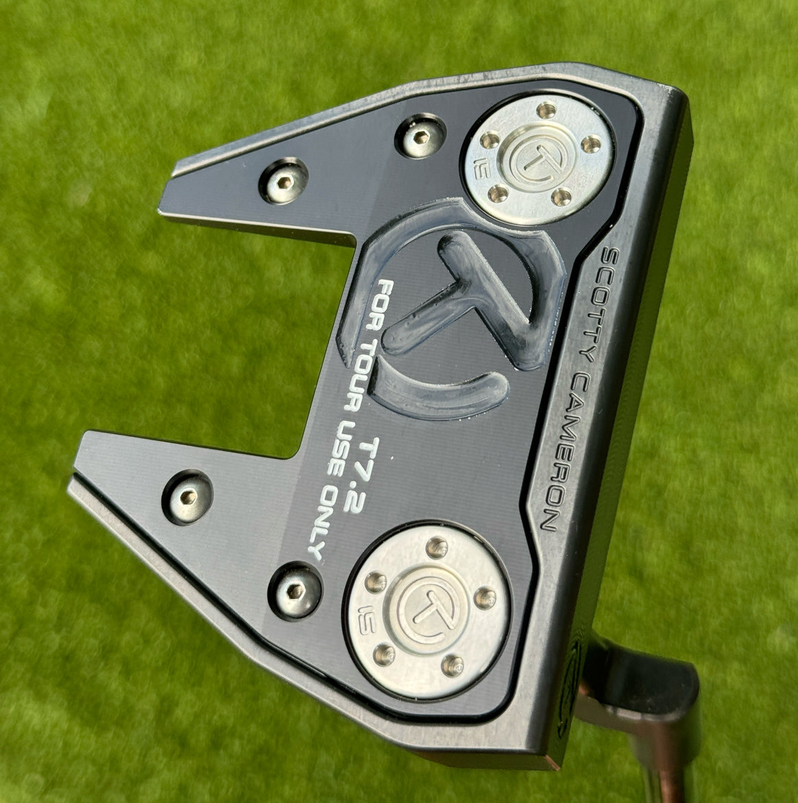 Scotty Cameron Tour Black Phantom X T7.2 Welded Neck 360G Circle T Putter