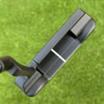 Load image into Gallery viewer, Scotty Cameron Carbon Tour Black 009M 350G Circle T Putter
