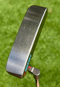 Load image into Gallery viewer, Scotty Cameron 009 Prototype Charcoal Mist 350G Circle T Putter
