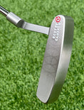 Load image into Gallery viewer, Scotty Cameron Tour 303 Newport SS Circle T Putter
