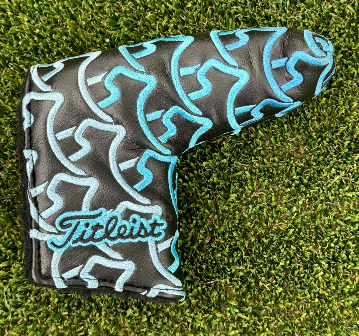 Scotty Cameron Limited Blue Wave Hand Crafted Gallery Only Blade Headcover