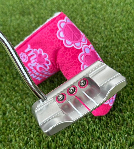 Scotty Cameron 2010 My Girl Pretty In Pink Squareback Putter