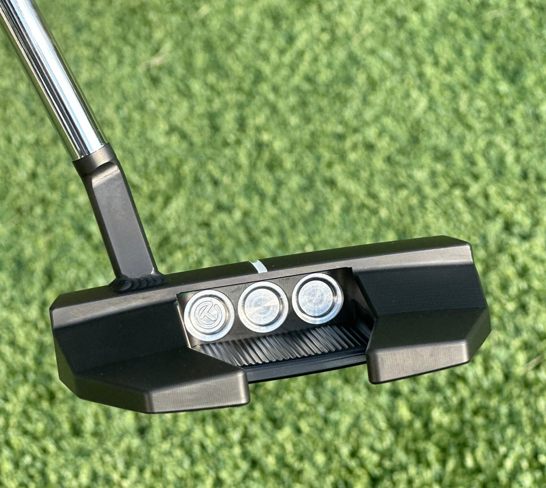 Scotty Cameron Tour Black Welded Neck Phantom X T5.5 Circle T Putter