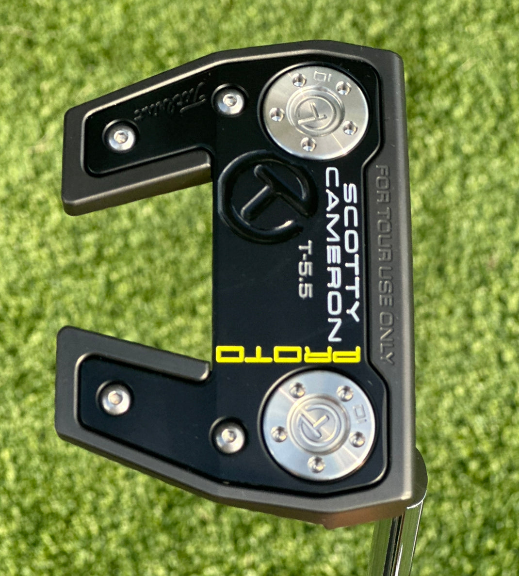 Scotty Cameron Tour Black Welded Neck Phantom X T5.5 Circle T Putter