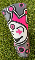 Load image into Gallery viewer, Scotty Cameron Custom Shop Gray/Pink Blade Headcover
