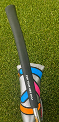 Load image into Gallery viewer, Scotty Cameron 009M Beached Welded Two Tone Hot Head Harry, Jesters Circle T Putter
