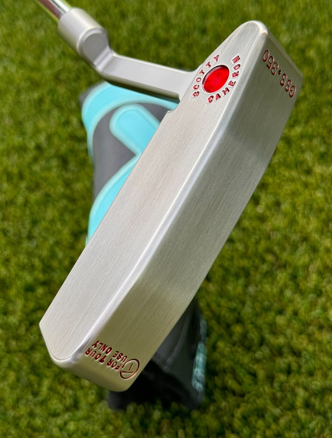 Scotty Cameron Timeless Newport 2 Smooth Face GSS Cherry Bombs 350G Circle T Putter