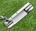 Load image into Gallery viewer, Scotty Cameron Tour Newport Cherry Bomb Titleist 350G Circle T
