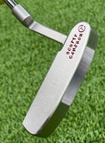 Load image into Gallery viewer, Scotty Cameron Tour Newport Cherry Bomb Titleist 350G Circle T
