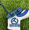 Load image into Gallery viewer, Scotty Cameron Tour 009M Welded Long Neck Chromatic Blue 350G Circle T
