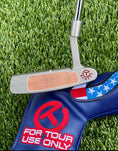 Load image into Gallery viewer, Scotty Cameron Tour Newport Button Back Circle T
