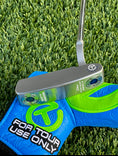 Load image into Gallery viewer, Scotty Cameron Tour Only 1.5 Newport Select SSS 360G Circle T
