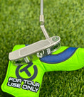 Load image into Gallery viewer, Scotty Cameron Super Rat Masterful 1 GSS 360G Circle T Putter
