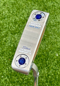 Load image into Gallery viewer, Scotty Cameron Tour 1.5 Newport Button Back 360G Circle T Putter
