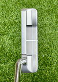 Load image into Gallery viewer, Scotty Cameron Tour 1.5 Newport Button Back 360G Circle T Putter
