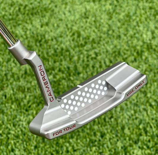 Scotty Cameron Tour Newport 2 T22 Raw SSS 350G Circle T