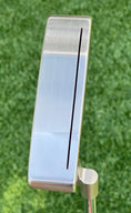 Load image into Gallery viewer, Scotty Cameron Circle T Tour Pro Platinum Beached Newport 2 350G
